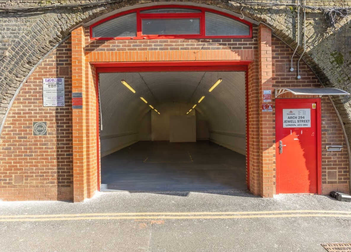 284-304 Jewell St, London to rent Interior Photo- Image 1 of 2