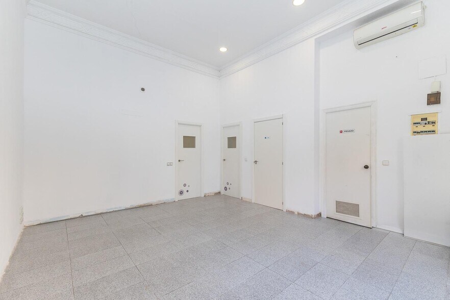 Carrer Doctor García Brustenga, 8-8, València, Valencia for sale - Interior Photo - Image 1 of 56