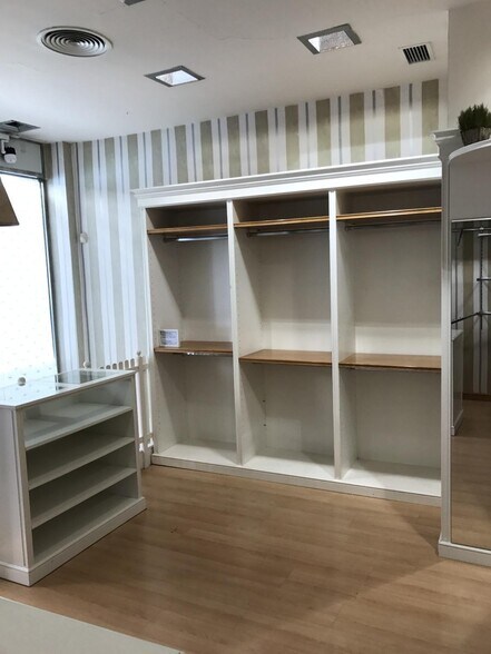 Retail in Córdoba to rent - Interior Photo - Image 3 of 6