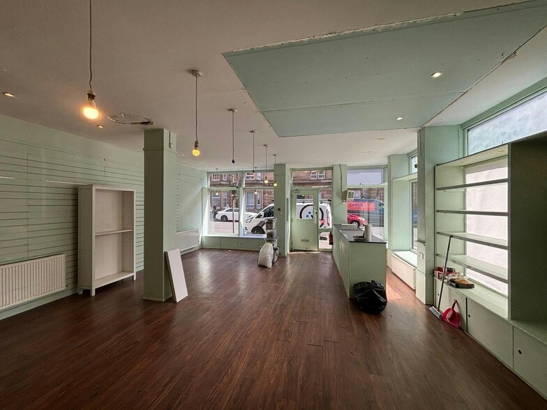 168 Kilmarnock Rd, Glasgow to rent - Building Photo - Image 2 of 4