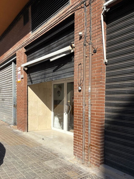 Retail in València, Valencia to rent - Interior Photo - Image 3 of 3