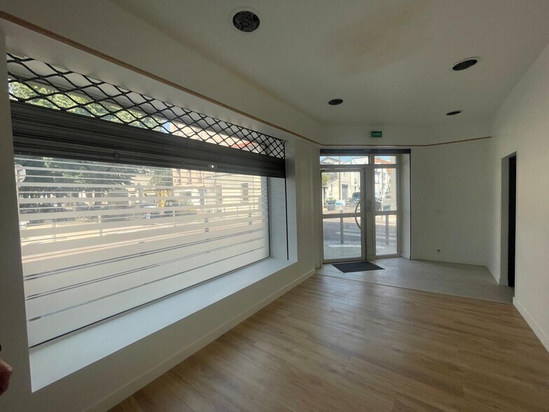 19 Rue Jules Ferry, Bagnolet to rent - Building Photo - Image 3 of 17