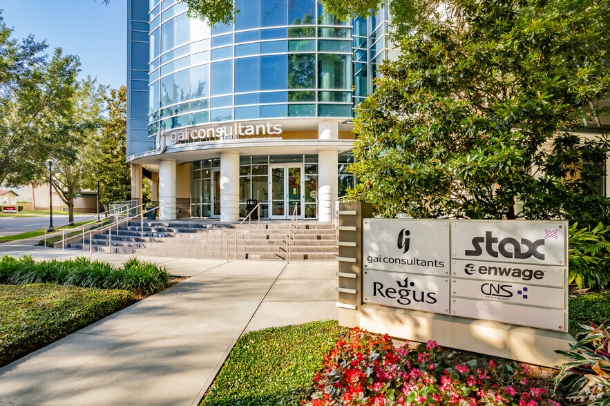 618 E South St, Orlando, FL to rent - Building Photo - Image 3 of 9