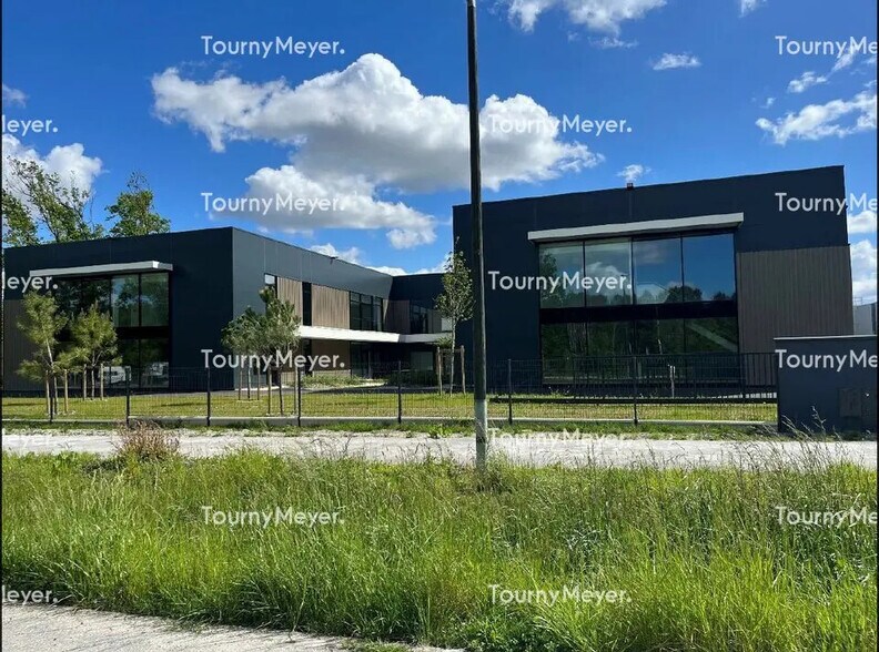 Light Industrial in Mérignac to rent - Building Photo - Image 3 of 6