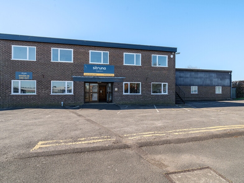 9 Garrett Rd, Yeovil for sale - Primary Photo - Image 1 of 1