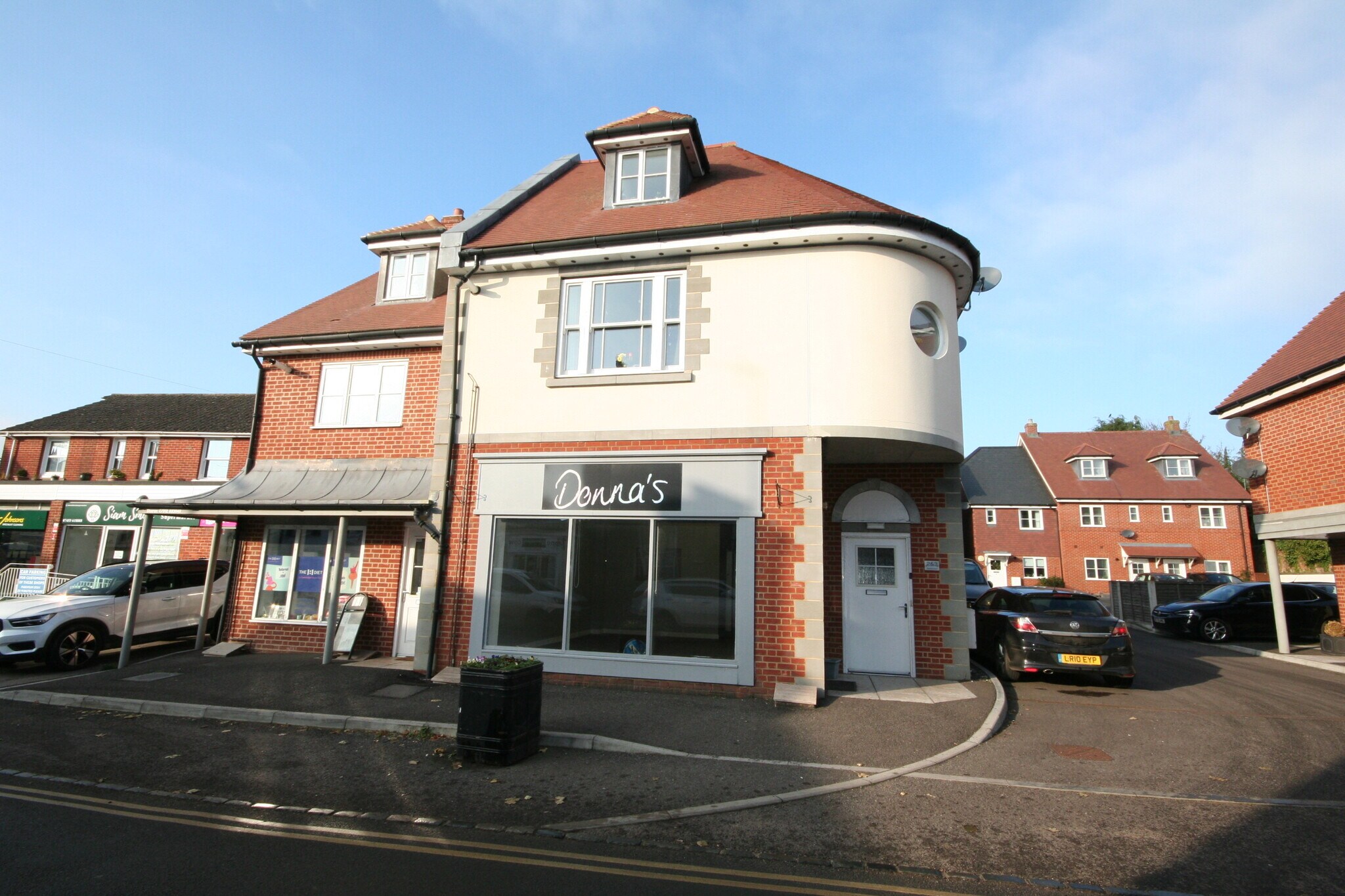 37-39 High St, Amesbury for sale Building Photo- Image 1 of 1