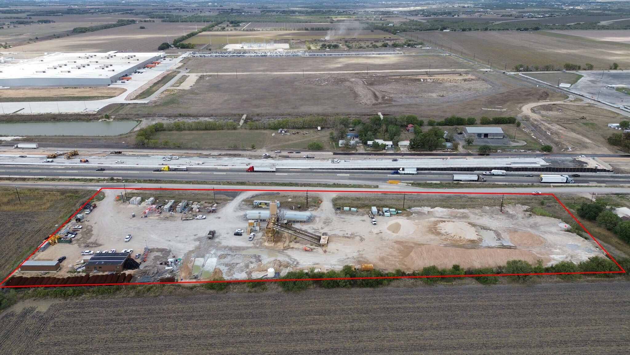 10833 E Interstate 10, Marion, TX to rent Building Photo- Image 1 of 6