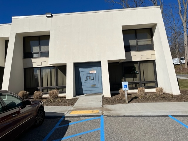 101 S Bedford Rd, Mount Kisco, NY for sale - Building Photo - Image 2 of 4