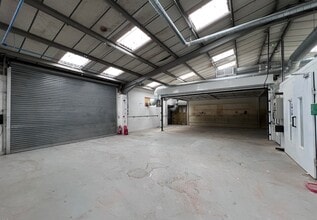 Stone Ln, Wimborne to rent Interior Photo- Image 2 of 3