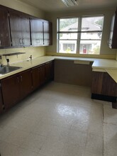 112 S Washington Ave, Bergenfield, NJ for rent Interior Photo- Image 2 of 3