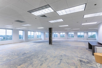 13925 Ballantyne Corporate Pl, Charlotte, NC to rent Interior Photo- Image 2 of 5