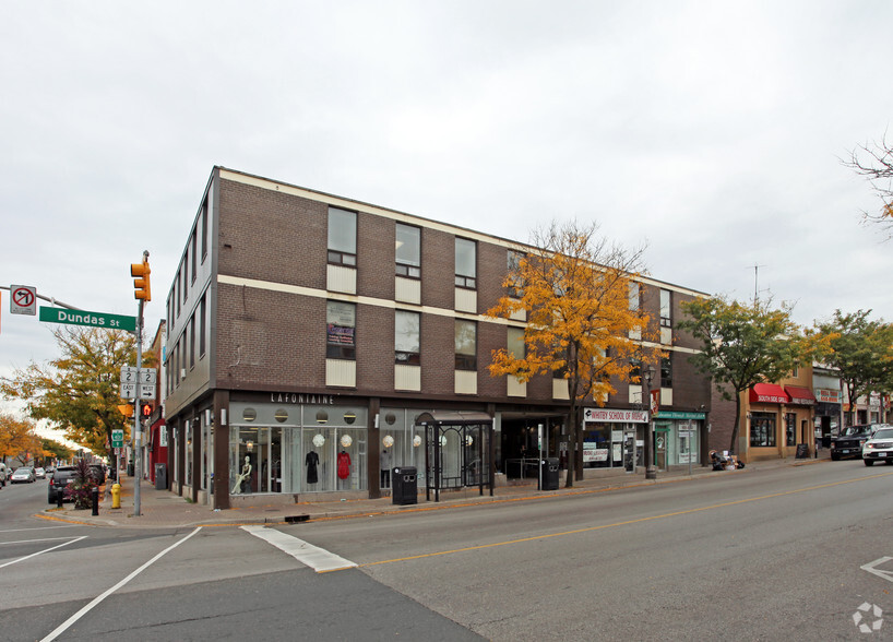 101-103 Dundas St W, Whitby, ON for rent - Primary Photo - Image 1 of 5