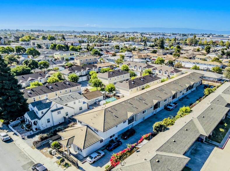 20161-20173 Royal Ave, Hayward, CA for sale - Building Photo - Image 1 of 1