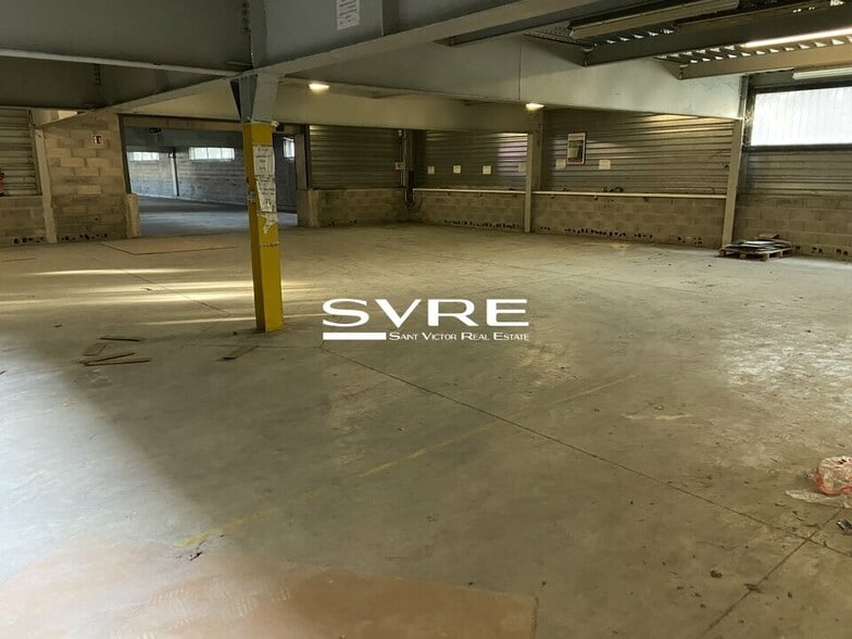 Industrial in Aubagne to rent - Building Photo - Image 2 of 9