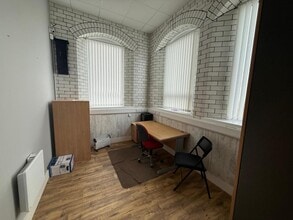 28B Bridge St, Burry Port to rent Interior Photo- Image 1 of 5