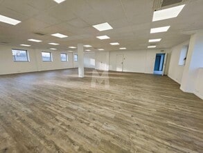 7 Rue De Ris, Viry-Châtillon to rent Interior Photo- Image 2 of 7