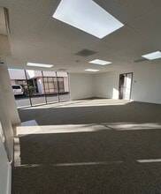 30941 Agoura Rd, Westlake Village, CA to rent Interior Photo- Image 2 of 10