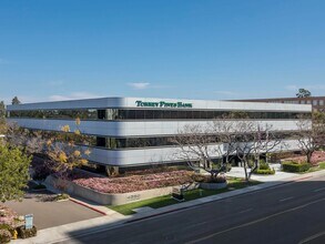 4350 Executive Dr, San Diego, CA for rent Building Photo- Image 1 of 10