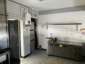 118 Beverley Rd, West Bromwich to rent Interior Photo- Image 2 of 6