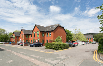 Centre Ct, Pontypridd for rent Primary Photo- Image 1 of 9