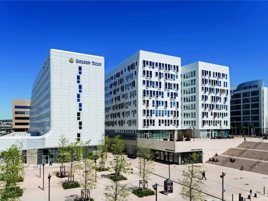 Office in Marseille to rent Building Photo- Image 1 of 2