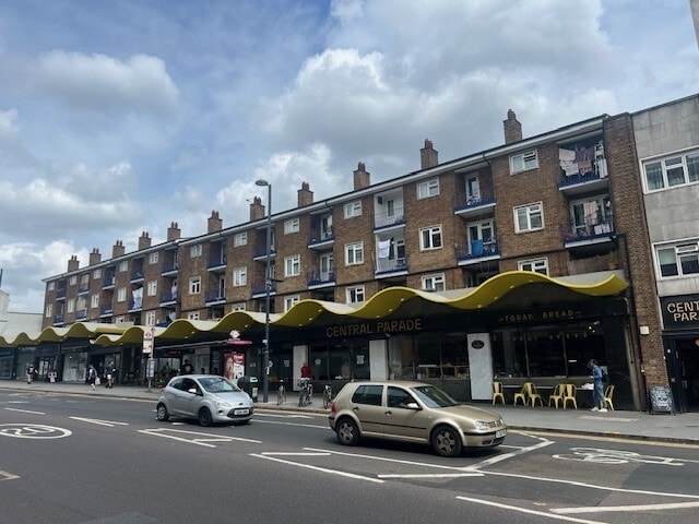 3 Central Park Rd, London to rent - Building Photo - Image 2 of 2