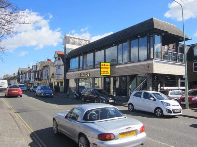 58 Bridge Rd, Lowestoft for sale - Primary Photo - Image 1 of 1