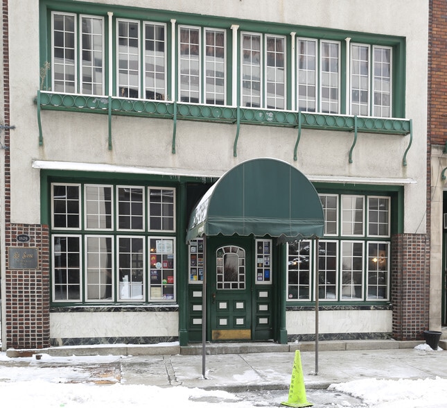 14 Green St, Albany 12207 UK