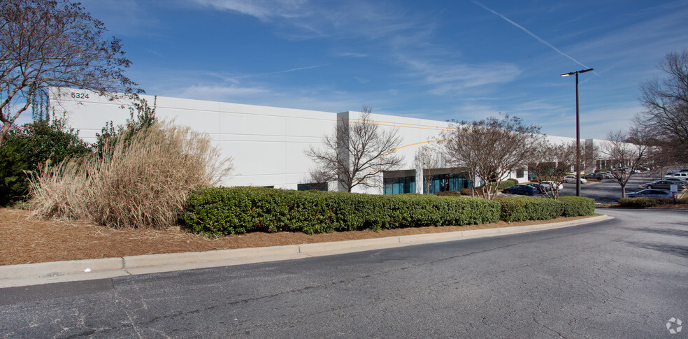 5324 Georgia Highway 85, Atlanta, GA for rent - Primary Photo - Image 1 of 4