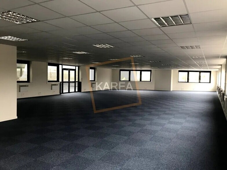 Office in Lognes to rent - Interior Photo - Image 3 of 5