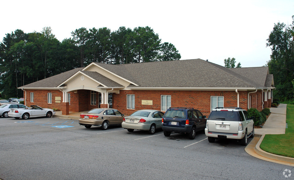 1575 Highway 34 E, Newnan, GA for rent - Building Photo - Image 1 of 11