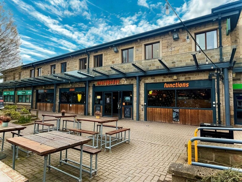89-99 Otley Rd, Guiseley to rent - Building Photo - Image 1 of 1