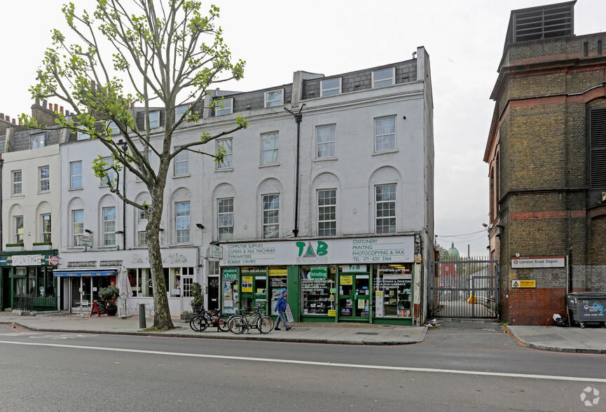 2-3 London Rd, London for sale - Primary Photo - Image 1 of 1