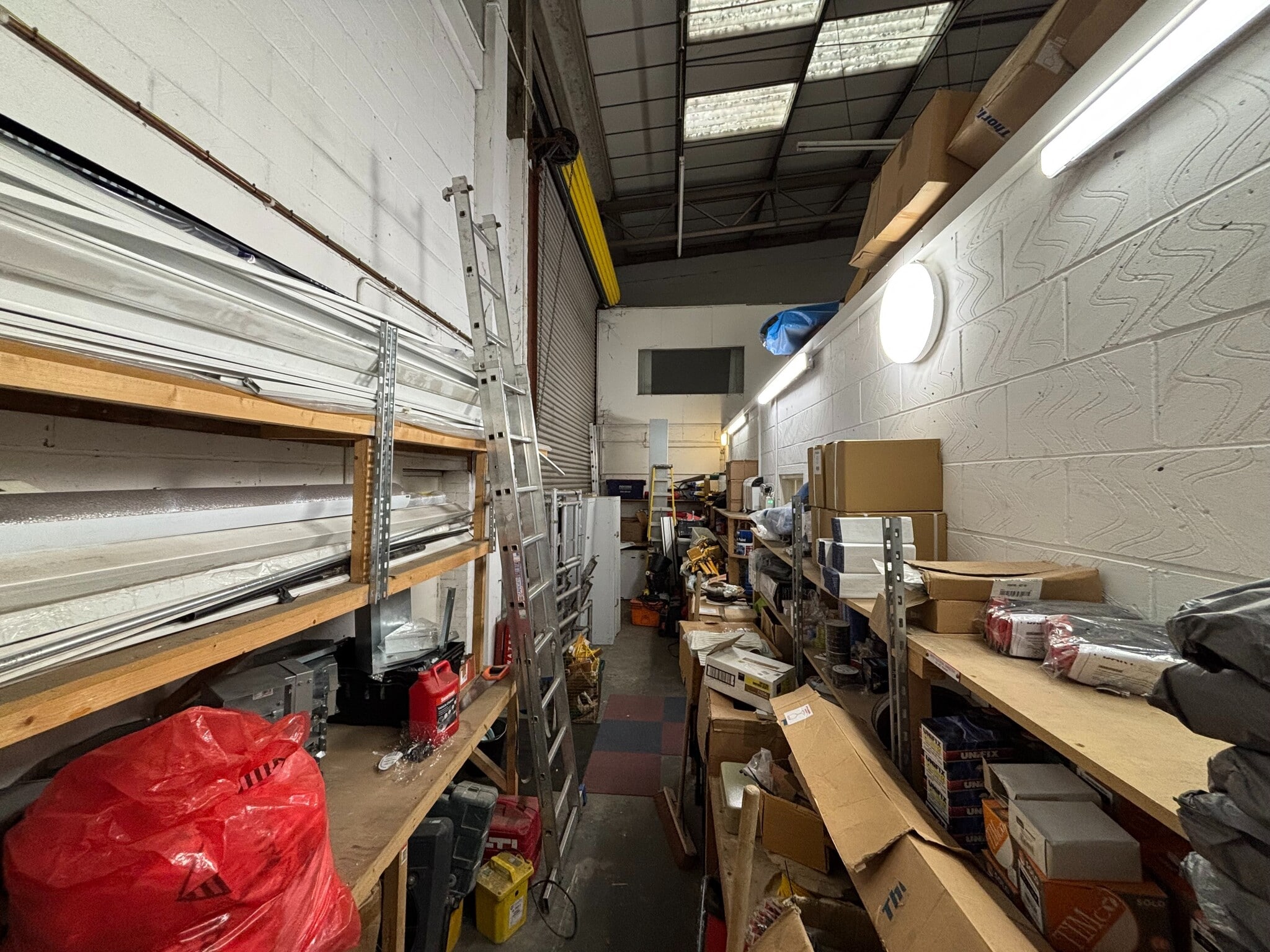 11 Ramac Way, London to rent Interior Photo- Image 1 of 2