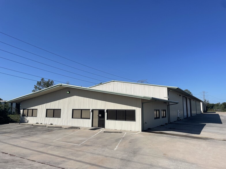 24431 Hufsmith-Khorville Rd, Tomball, TX for rent - Building Photo - Image 2 of 5