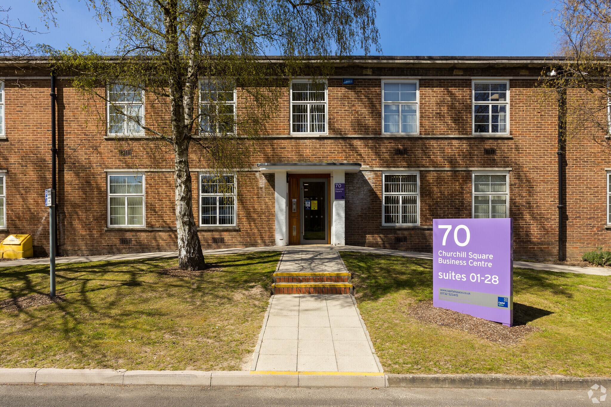 70 Churchill Sq, West Malling to rent Primary Photo- Image 1 of 5