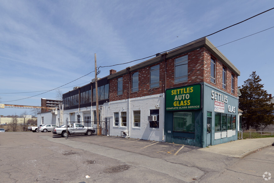 190-196 Washington St, Quincy, MA for rent - Building Photo - Image 1 of 3