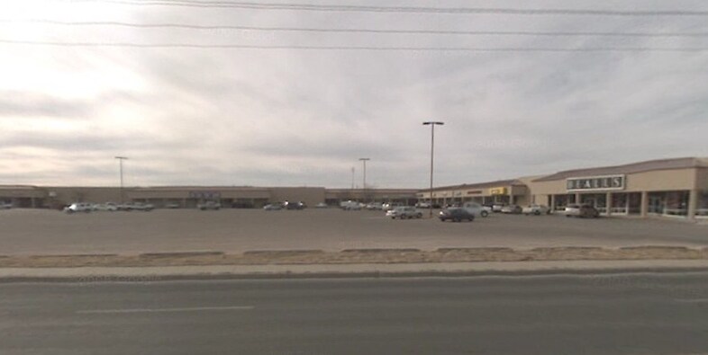 906 W Avenue D, Lovington, NM to rent Primary Photo- Image 1 of 4