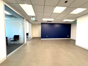 100 W Broadway, Long Beach, CA to rent Interior Photo- Image 2 of 8