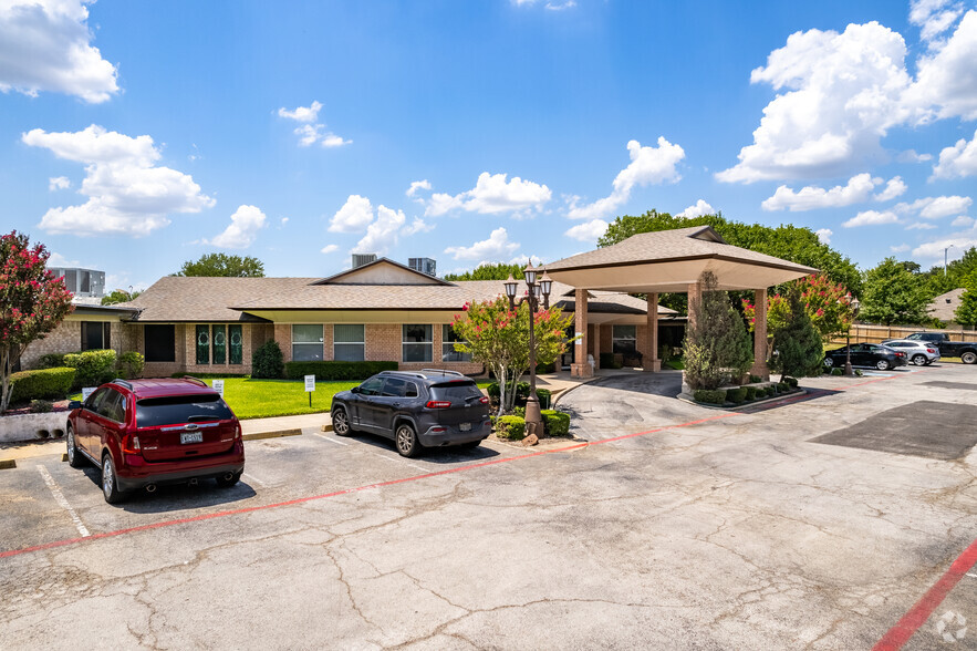 2229 N Carroll Blvd, Denton, TX for sale - Building Photo - Image 1 of 36