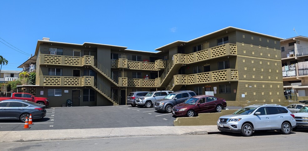 94-111 Pupunohe St, Waipahu, HI for sale - Building Photo - Image 1 of 1