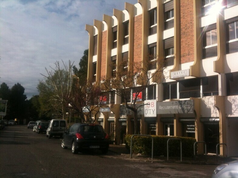 5 Rue Charles Duchesne, Aix-en-Provence for sale - Building Photo - Image 2 of 2
