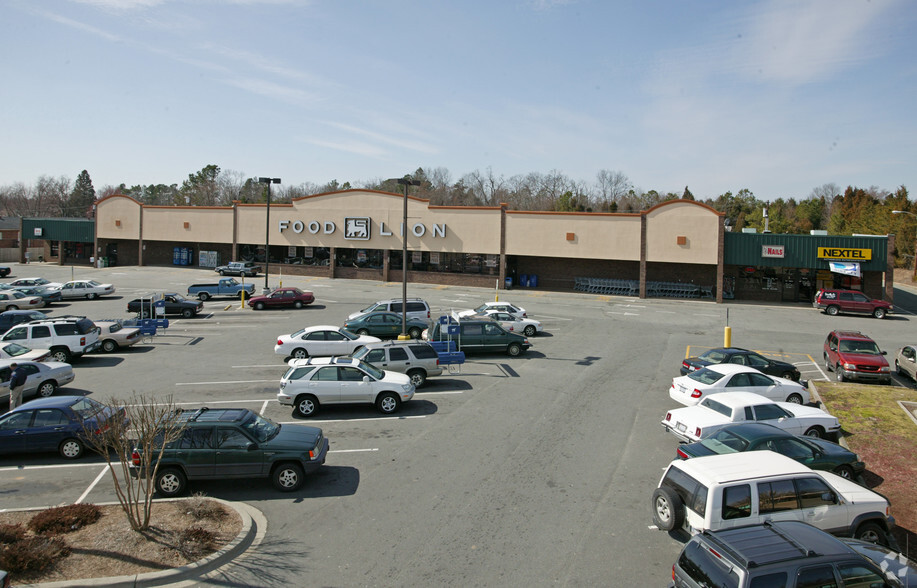 921 Main St, Graham, NC for sale - Primary Photo - Image 1 of 1