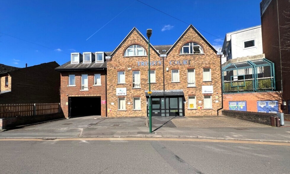34 West St, Sutton for sale - Building Photo - Image 1 of 1