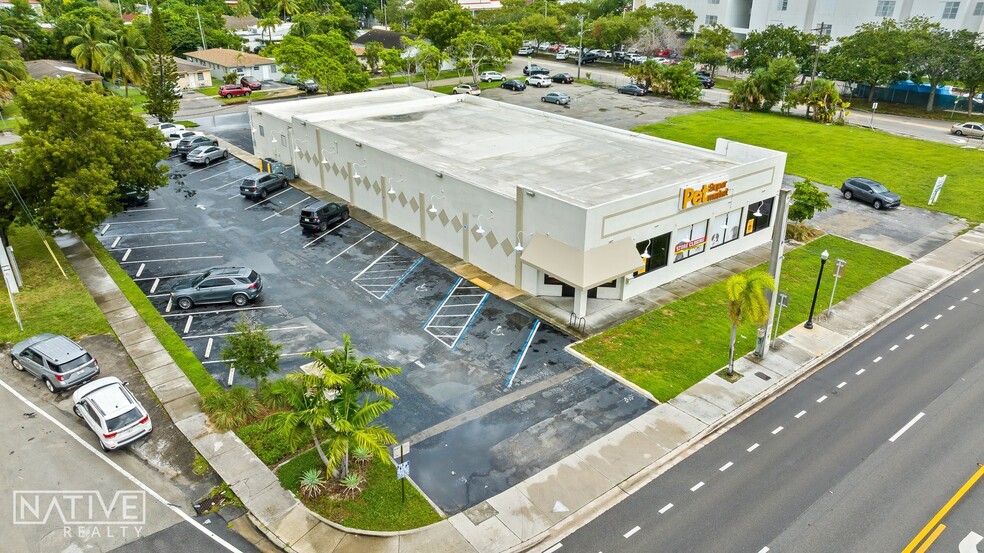 2111 N Federal Hwy, Hollywood, FL for rent - Building Photo - Image 3 of 19