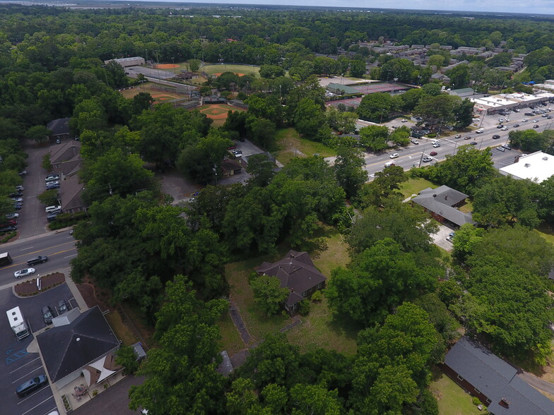 1332 Ashley River Rd, Charleston, SC for sale - Building Photo - Image 1 of 1