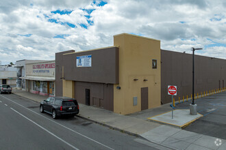 1309 N Chester Ave, Bakersfield, CA for sale Primary Photo- Image 1 of 12