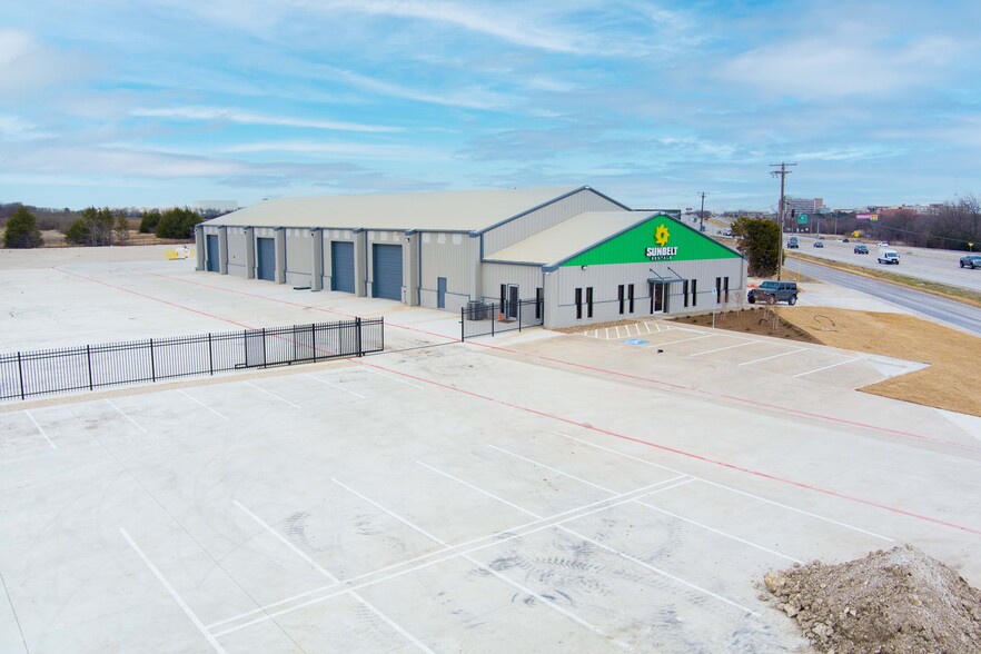 1313 N Interstate Highway 35 E, Waxahachie, TX for sale - Building Photo - Image 1 of 1