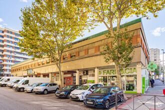 Calle Holanda, 2, Fuenlabrada, Madrid for rent Building Photo- Image 1 of 3