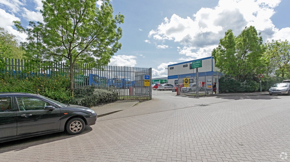 11B South Cres, London for sale - Primary Photo - Image 1 of 1